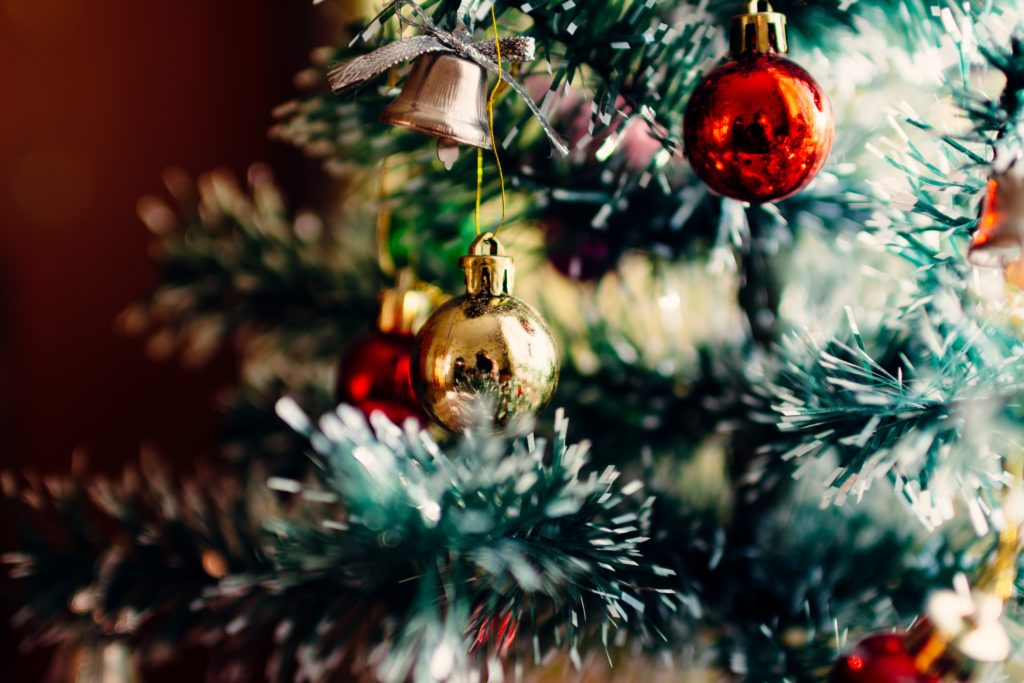 Unsplash photo by Rodion Kutsaev, to highlight Christmas, Christmas time is near theme